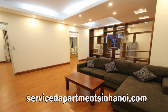 Cho thuê căn hộ dịch vụ đẹp 2 phòng ngủ tại Đội Cấn, Ba Đình 4