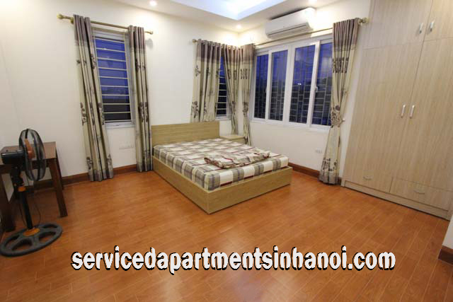 Cho thuê căn hộ dịch vụ đẹp 2 phòng ngủ tại Đội Cấn, Ba Đình 6