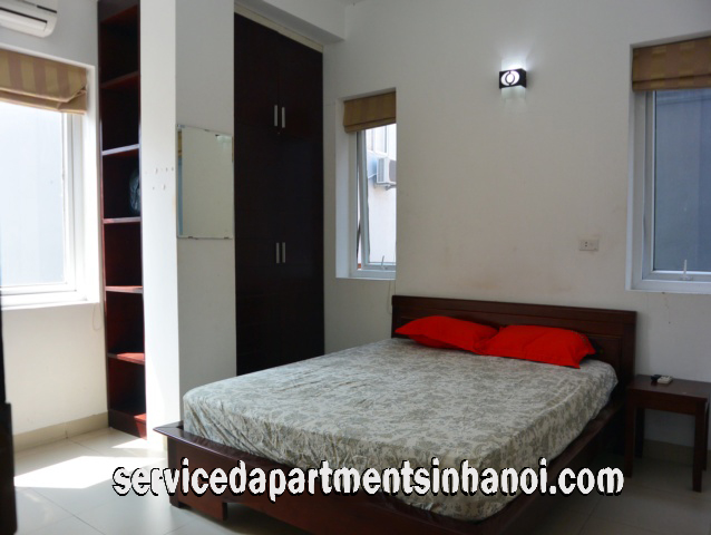 Cho thuê căn hộ 2 phòng ngủ trên đường Âu Cơ, Tây Hồ, có ban công 4