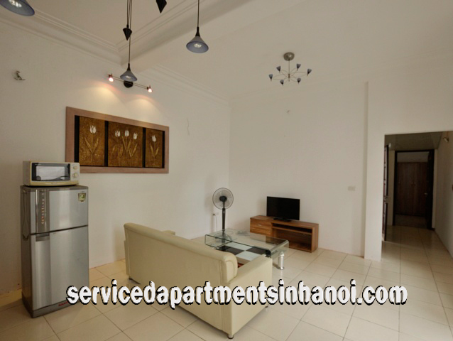 Căn hộ dịch vụ mới tân trang cho thuê tại Trần Phú, Ba Đình, có ban công 2