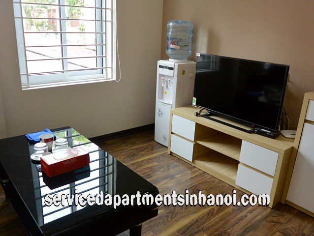 Cho thuê căn hộ dịch vụ đẹp, 1 phòng ngủ tại Đội Cấn, Ba Đình 5
