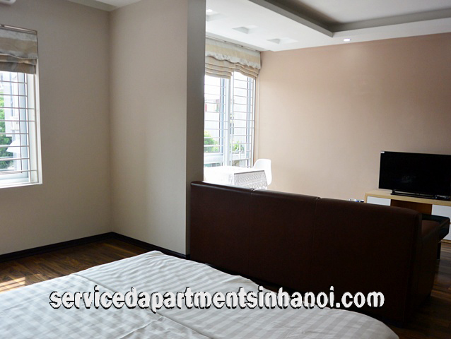 Cho thuê căn hộ dịch vụ mới gồm 1 phòng ngủ đẹp tại phố Đội Cấn, Ba Đình 9