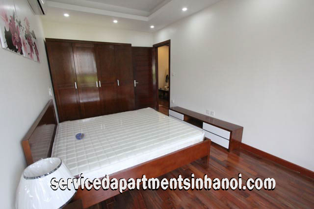 Cho thuê căn hộ dịch vụ 1 ngủ tại Trúc Bạch, Ba Đình, View hồ 8