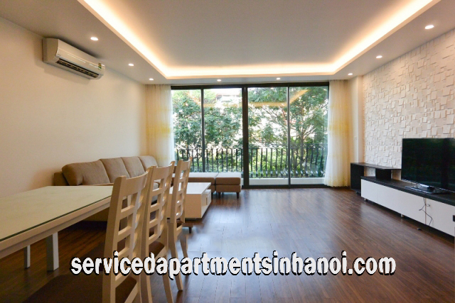 Căn hộ 2 phòng ngủ cho thuê ở làng Yên Phụ, Tây Hồ, view hồ 1