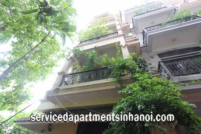 Cho thuê nhà riêng 5 phòng ngủ, nội thất đầy đủ tại Đội Cấn, Ba Đình 1