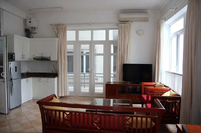 Căn hộ 1 ngủ nhiều ánh sáng cho thuê trên đường Xuân Diệu, Tây Hồ 2
