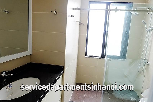 Căn hộ dịch vụ hai phòng ngủ cho thuê trên phố Đặng Thai Mai, Tây Hồ có ban công 6