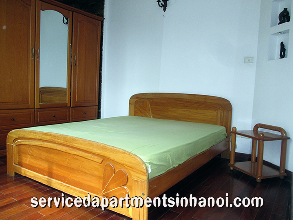 Cho thuê căn hộ 1 phòng ngủ rộng, sáng gần phố Lò Đúc 6