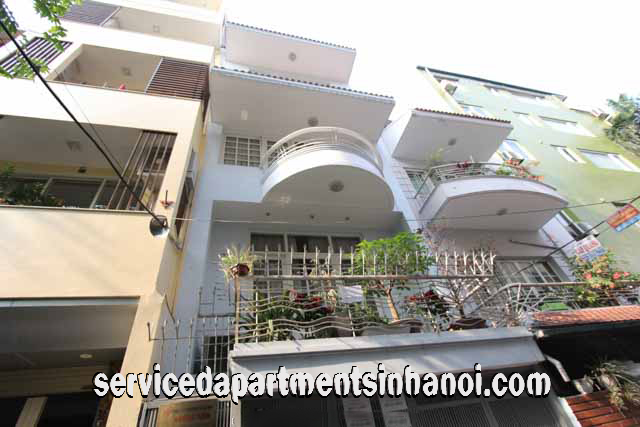 Cho thuê nhà riêng đẹp khu vực Trúc Bạch 2