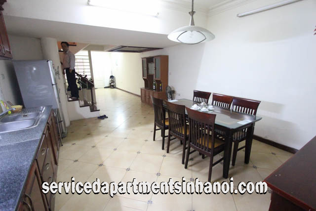 Cho thuê nhà riêng đẹp khu vực Trúc Bạch 4