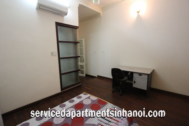 Cho thuê nhà riêng đẹp khu vực Trúc Bạch 10