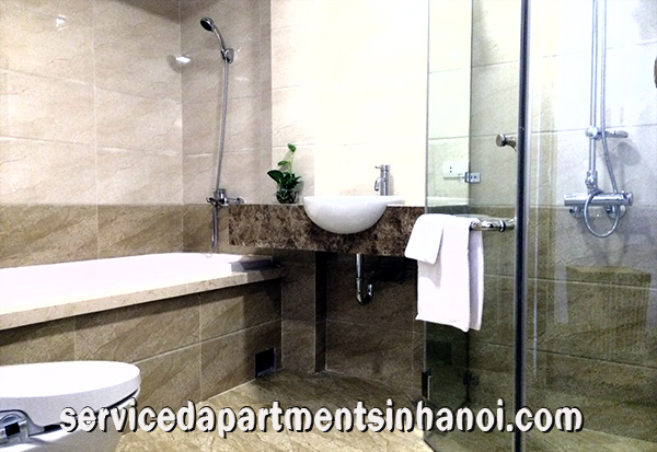 Cho thuê căn hộ dịch vụ hai phòng ngủ tại phố Linh Lang, Ba Đình 8