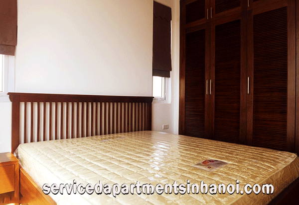 Cho thuê căn hộ dịch vụ 2 phòng ngủ, yên tĩnh tại Xuân Diệu, Tây Hồ 2
