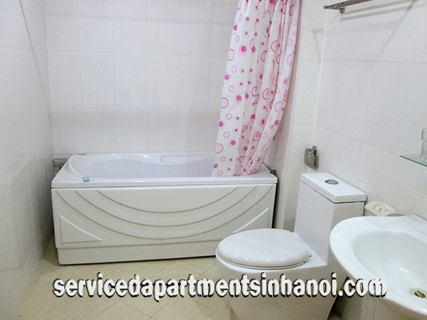 Cho thuê căn hộ chính chủ, giá rẻ nhất khu vực hồ Trúc Bạch 6