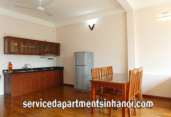 Cho thuê căn hô dịch vụ 2 phòng ngủ nằm sát Hồ Tây 3