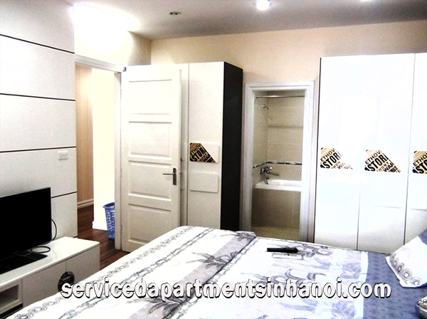 Cho thuê căn hộ dịch vụ 1 phòng ngủ phố Hòa Mã 6