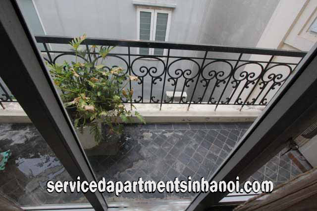 Căn hộ dịch vụ 01 phòng ngủ cho người nước ngoài thuê tại Tây Hồ 4