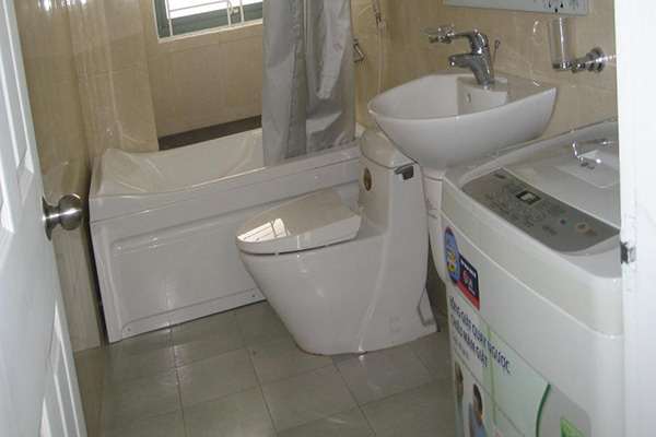Cho thuê căn hộ 2 phòng ngủ giá hấp dẫn gần Trung Hòa Nhân Chính 6