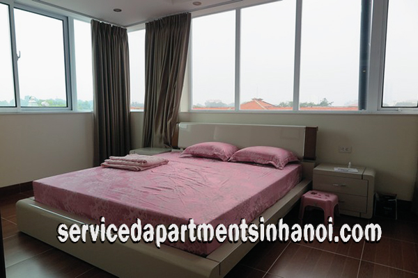 Cho thuê căn hộ dịch vụ mới 2 phòng ngủ gần Hàng Bông 10