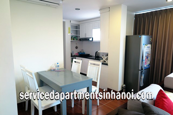 Cho thuê căn hộ dịch vụ mới 2 phòng ngủ gần Hàng Bông 4