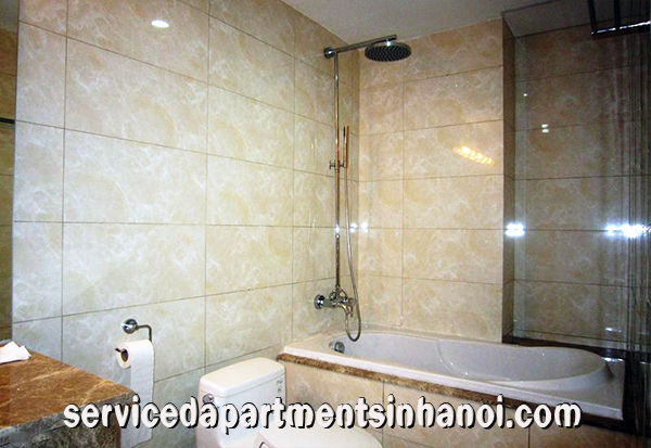 Cho thuê căn hộ 2 phòng ngủ có ban công, view hồ Tây 1