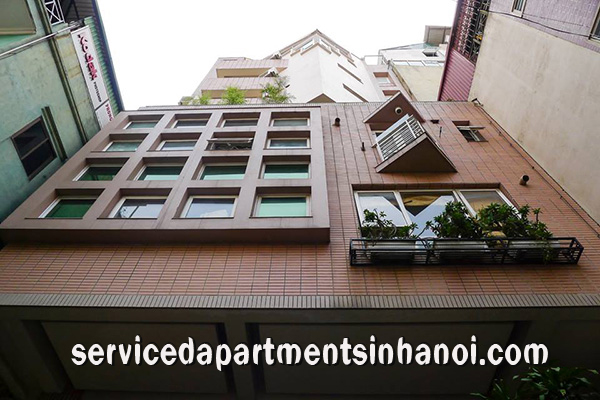 Cho thuê căn hộ dịch vụ 2 phòng ngủ tại phố Yên Phụ, quận Tây Hồ 1