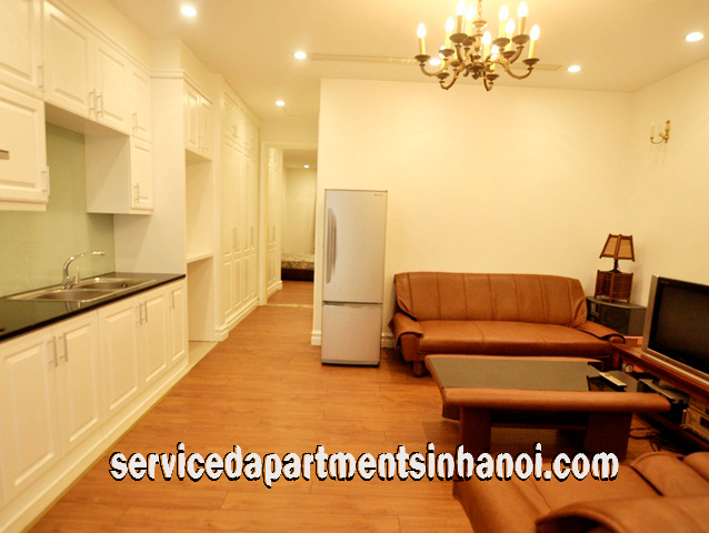 Cho thuê căn hộ dịch vụ 2 phòng ngủ gần hồ Trúc Bạch và hồ Hoàn Kiếm 1