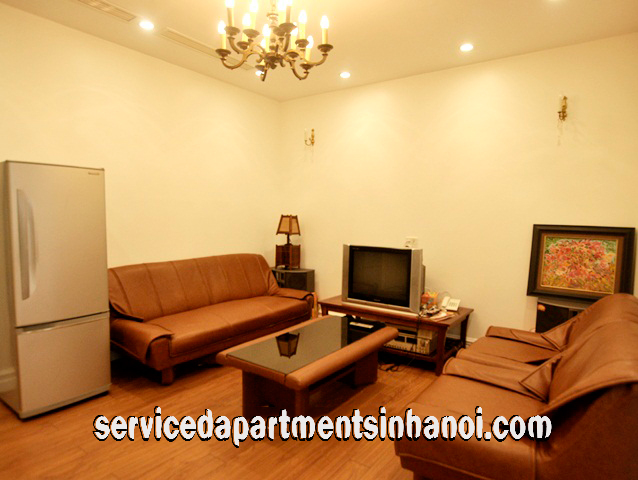 Cho thuê căn hộ dịch vụ 2 phòng ngủ gần hồ Trúc Bạch và hồ Hoàn Kiếm