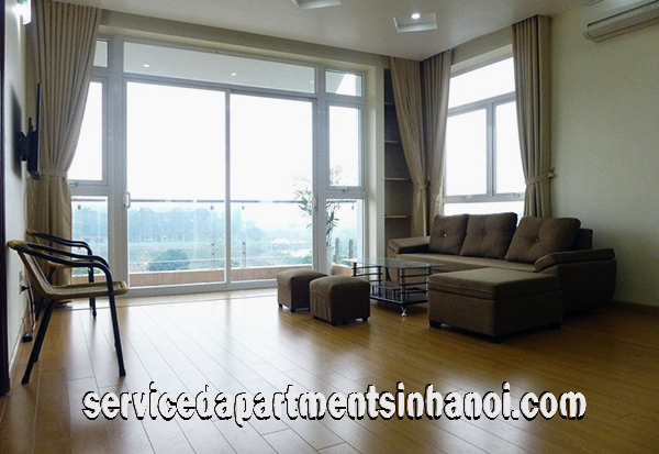 Cho thuê căn hộ dịch vụ 2 phòng ngủ gần công viên nước Hồ Tây, Ciputra