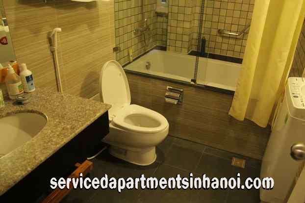Cho thuê căn hộ dịch vụ hiện đại 2 phòng ngủ tại phố Giảng Võ, Đống Đa 3
