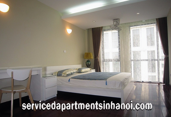 Cho thuê căn hộ chính chủ 2 phòng ngủ, cực đẹp và mới gần hồ Hoàn Kiếm 4