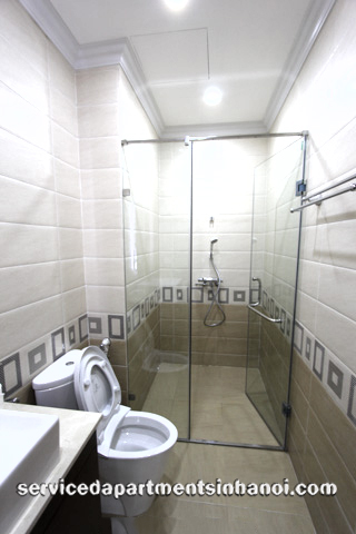 Cho thuê căn hộ dịch vụ hiện đại 2 phòng ngủ trên phố Thái Hà, Đống Đa 3