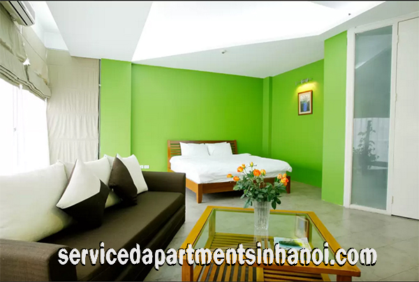 Cho thuê căn hộ dịch vụ 1 phòng ngủ cỡ lớn, nhiều ánh sáng trên đường Quán Thánh, Hoàn Kiếm 2