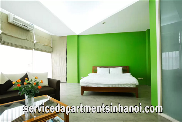 Cho thuê căn hộ dịch vụ 1 phòng ngủ cỡ lớn, nhiều ánh sáng trên đường Quán Thánh, Hoàn Kiếm 3