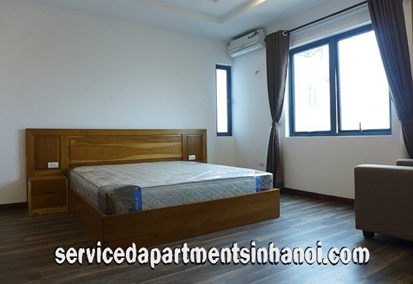 Cho thuê căn hộ cao cấp hướng hồ, 3 phòng ngủ trên phố Âu Cơ, Tây Hồ 8