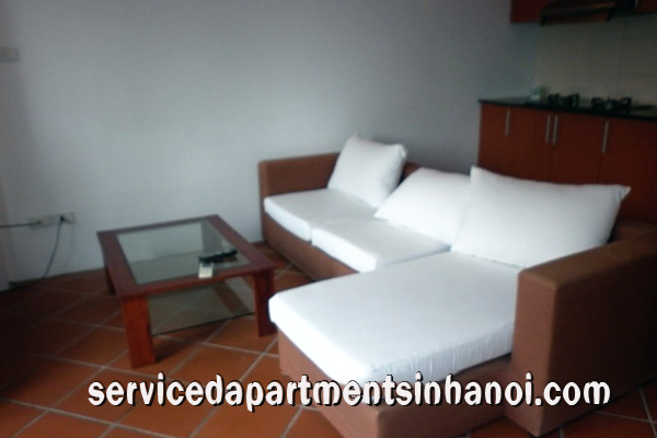 Cho thuê căn hộ 1 phòng ngủ, khu Trúc Bạch, Ba Đình 2