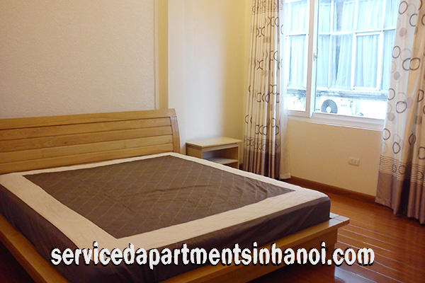 Cho thuê căn hộ cao cấp 2 phòng ngủ view hồ Trúc Bạch giá hợp lý 6