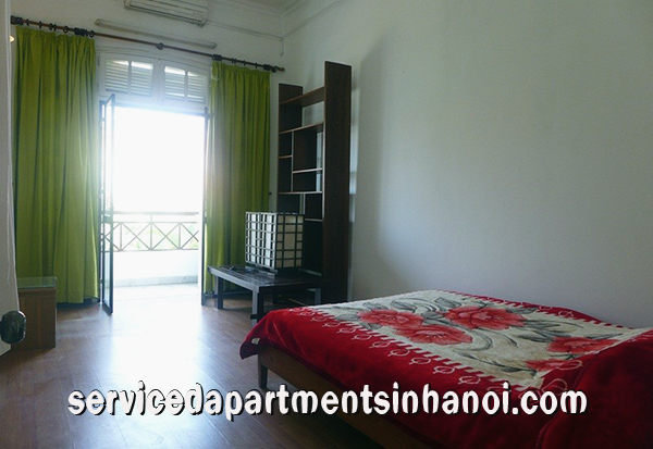 Biệt thự lớn với 4 phòng ngủ cho thuê gần hồ Tây, quận Tây Hồ 1
