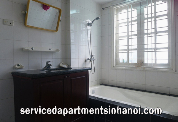 Biệt thự lớn với 4 phòng ngủ cho thuê gần hồ Tây, quận Tây Hồ 10