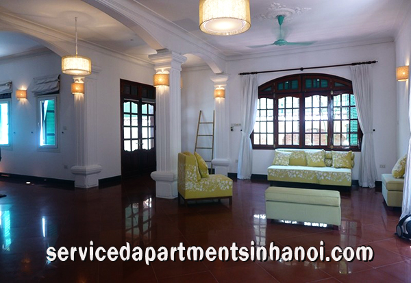 Biệt thự mang lối kiến trúc Pháp với 4 phòng ngủ cho thuê gần hồ Tây, quận Tây Hồ. 3