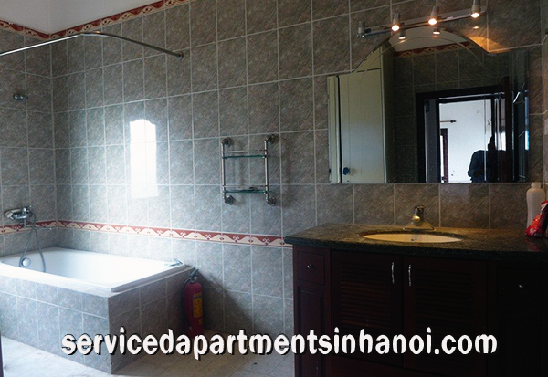 Cho thuê biệt thự lớn với 6 phòng ngủ tại phố Tô Ngọc Vân,quận Tây Hồ 10