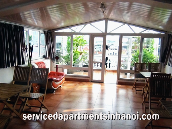 Cho thuê căn hộ dịch vụ đẹp gồm 1 phòng ngủ tại Trần Phú, Ba Đình 6