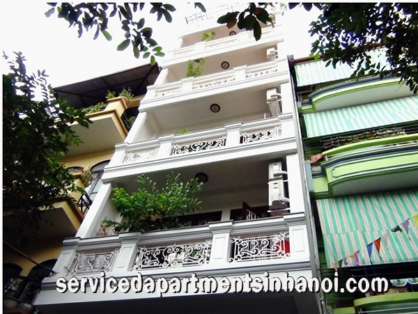 Cho thuê căn hộ dịch vụ đẹp gồm 1 phòng ngủ tại Trần Phú, Ba Đình