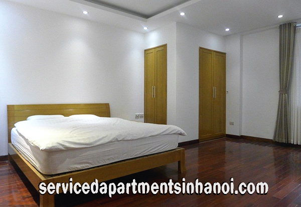 Cho thuê căn hộ dịch vụ 3 phòng ngủ tại đường Xuân Diệu,quận Tây Hồ 8