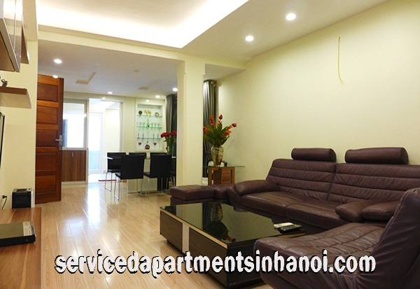 Cho thuê căn hộ dịch vụ 3 phòng ngủ tại phố Giảng Võ, Ba Đình,Hà Nội 2