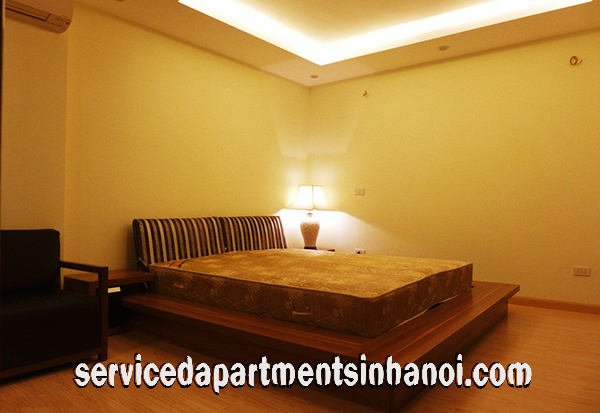 Cho thuê căn hộ dịch vụ 3 phòng ngủ tại phố Giảng Võ, Ba Đình,Hà Nội 2