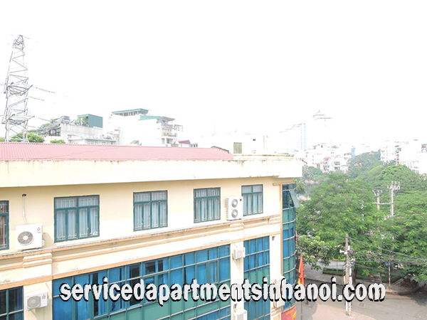 Căn hộ một phòng ngủ cho thuê tại Trúc Bạch, Ba Đình, 400 $ / tháng 1