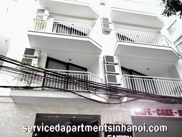 Chính chủ cho thuê căn hộ dịch vụ 1 phòng ngủ view hồ Trúc Bạch 9