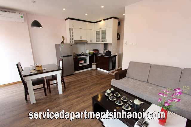 Căn hộ hiện đại 1 phòng ngủ cho thuê tại đường Đào Tấn, quận Ba Đình
