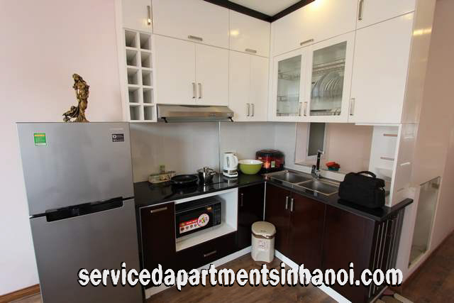 Căn hộ không gian tươi sáng hiện đại 1 phòng ngủ cho thuê tại đường Đào Tấn, quận Ba Đình 3